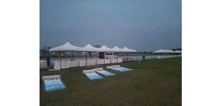 南寧廣告?zhèn)?戶外擺攤利器，遮陽避雨全能的折疊四角傘